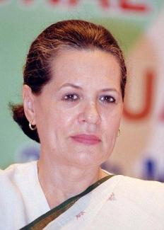 Smt Sonia Gandhi Renounces PM Post