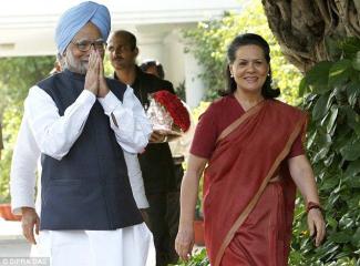 The Congress-led United Progressive Alliance wins 262 seats in the 2009 Lok Sabha elections against 159 seats for the NDA. INC emerges as the single largest party with 206 seats. Dr Manmohan Singh is sworn in as Prime Minister for a second term.